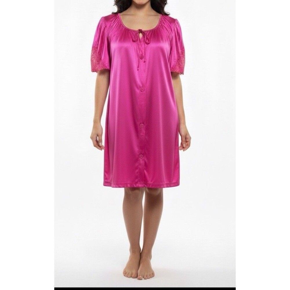 Lorraine Satin Robe Women’s Size 1X Fuchsia Button Down Lace Sleeves Vintage